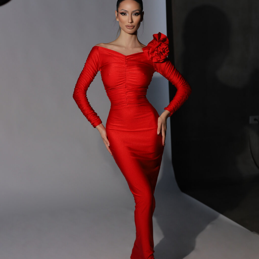 ROSÁ SLEEK MAXI DRESS  - RED