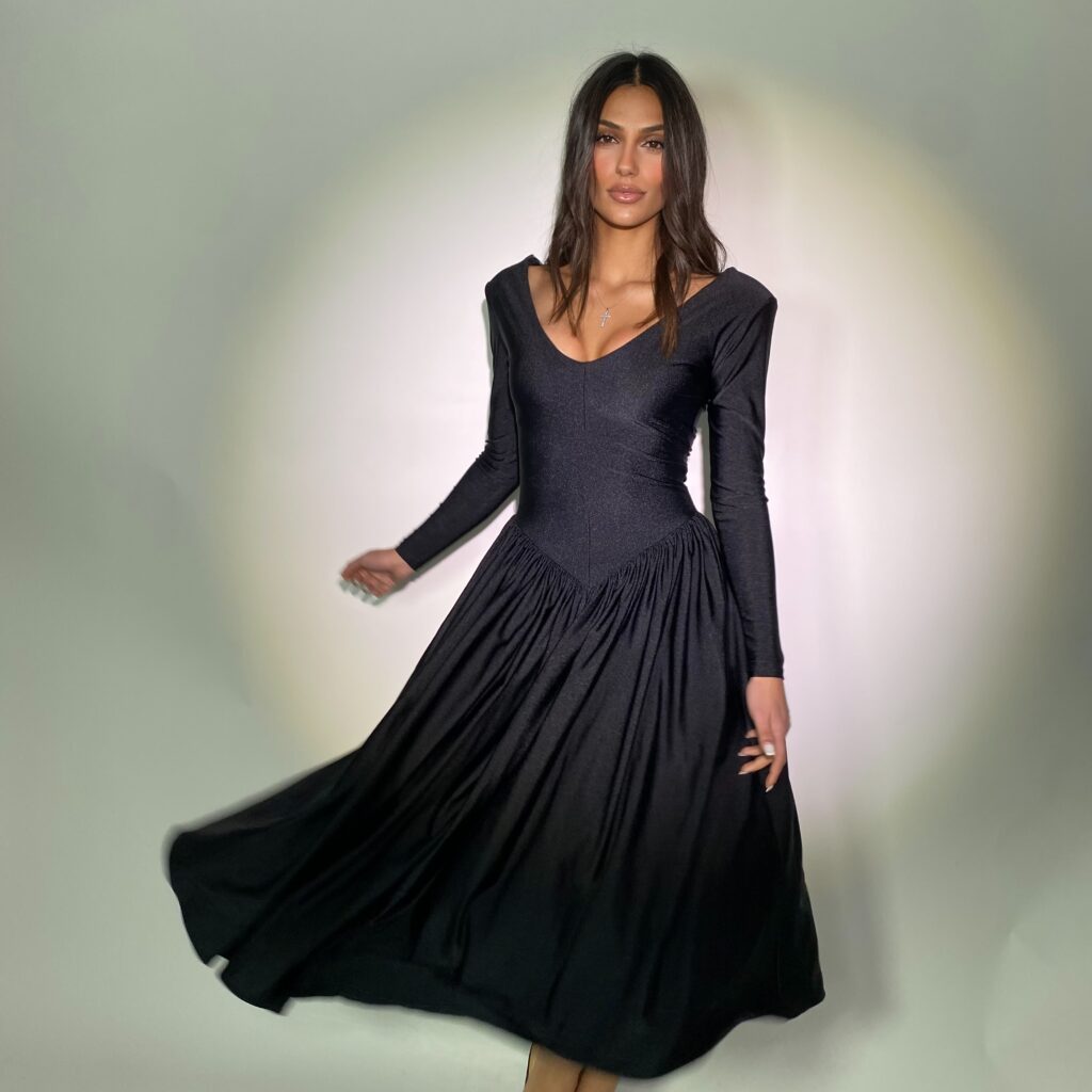 MARILYN SLEEK MAXI DRESS