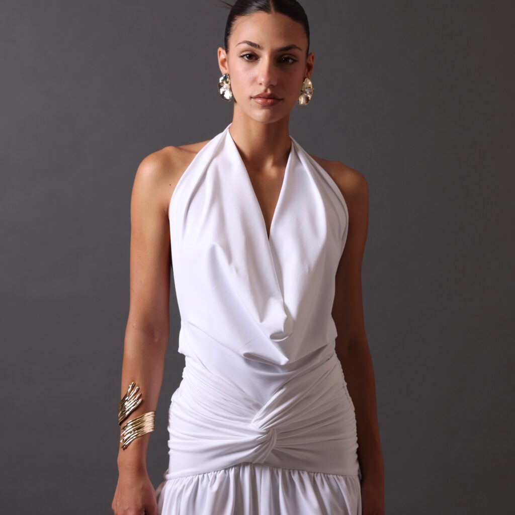 the LUCE DEL MATTINO top in white